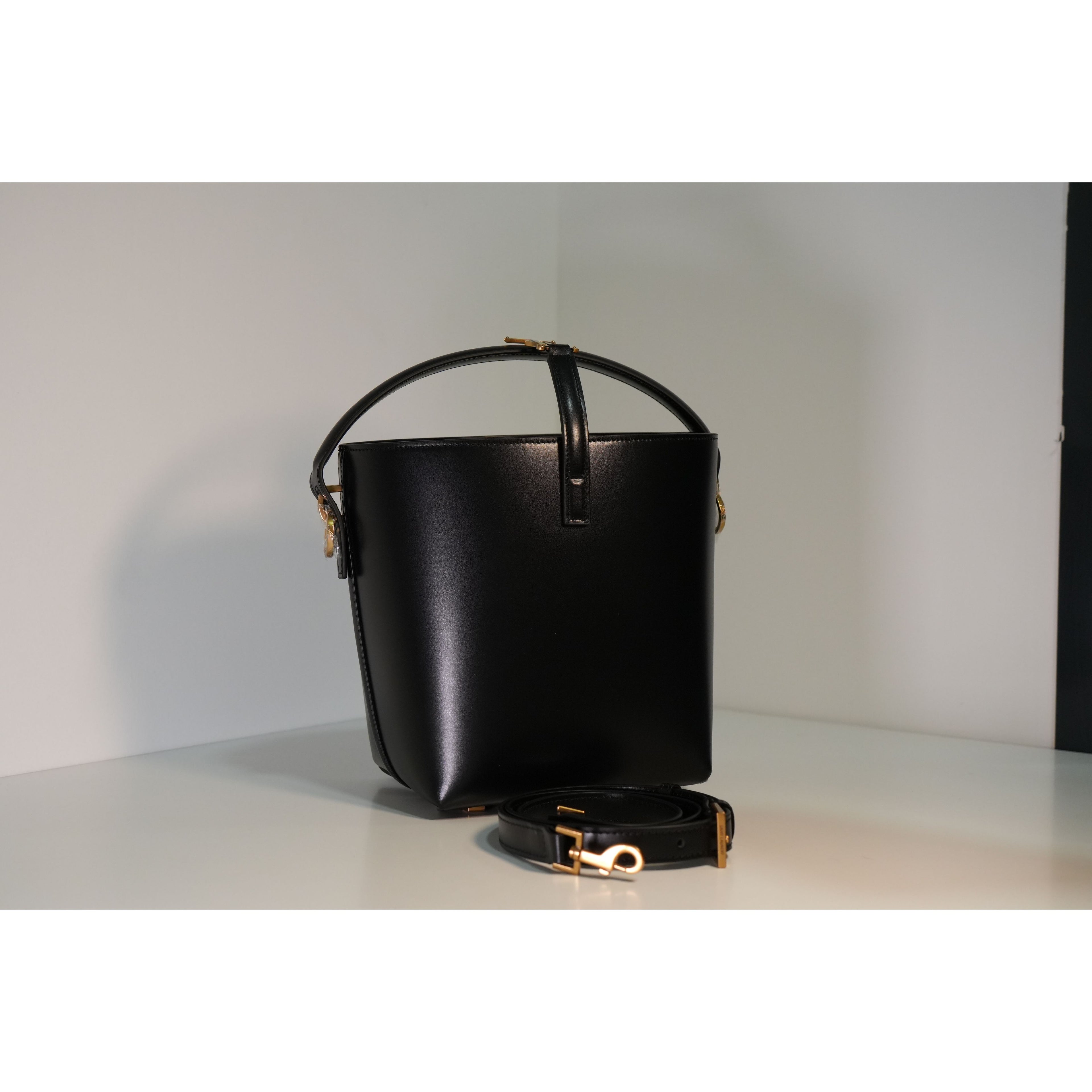 SAINT LAUREN Le 37 Bucket Bag